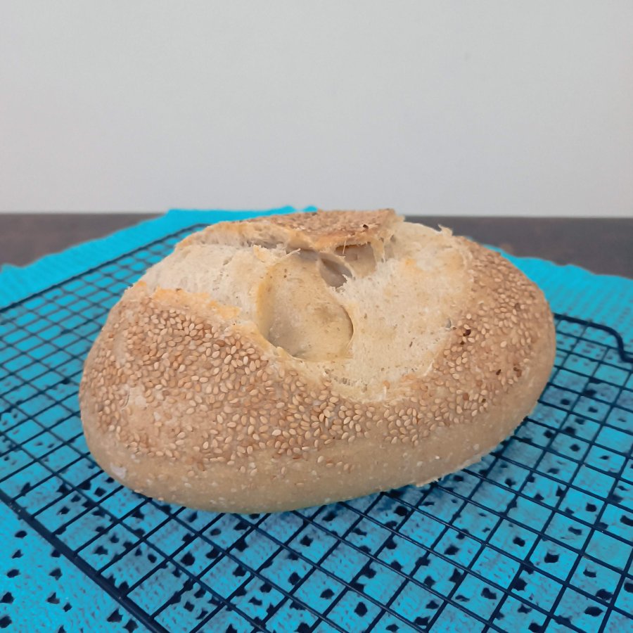 Rústico com crosta de gergelim